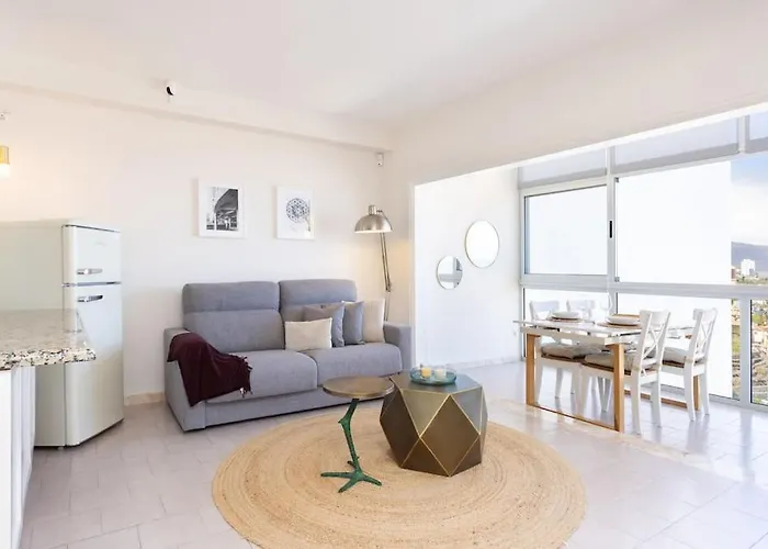 Prime Views Amazing Location شقة